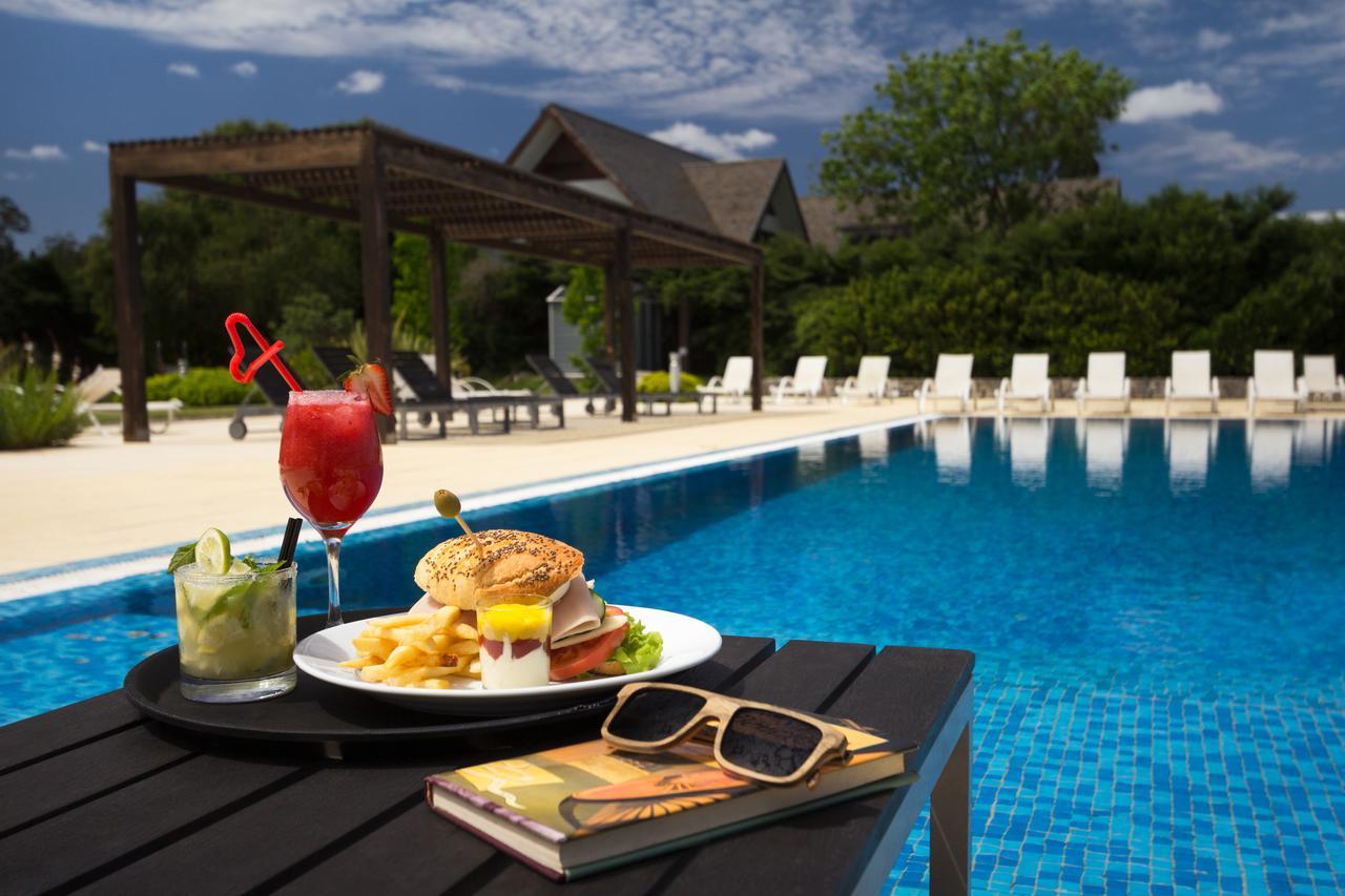 Hotel Real Colonia & 4*